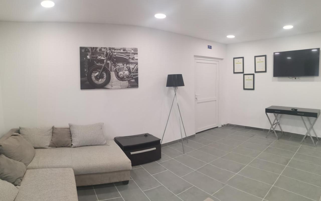 Apartament Podlovics Tanya Panzio Kemecse Zewnętrze zdjęcie